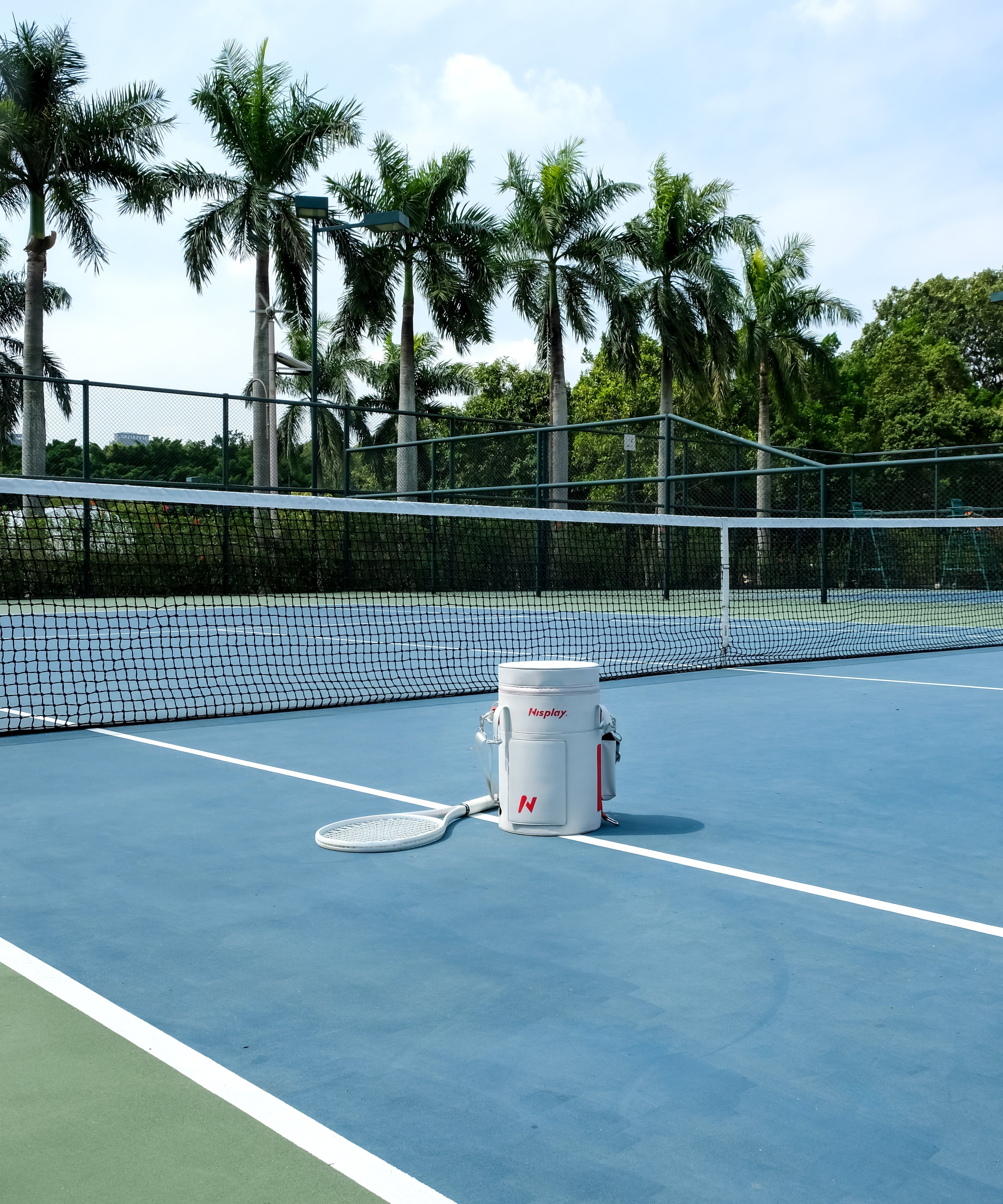 gift for tennis lover  nisplay l1