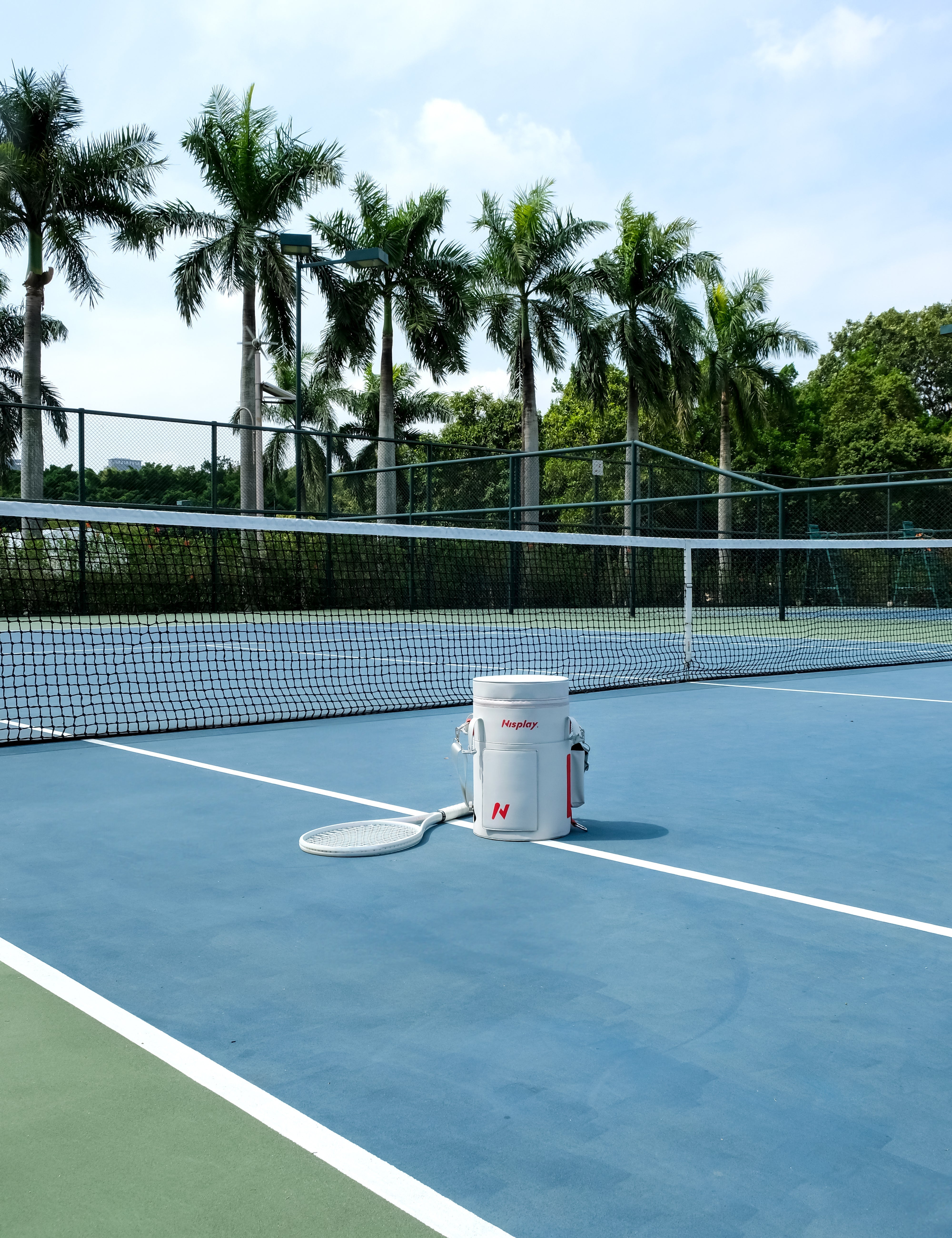 gift for tennis lover  nisplay l1